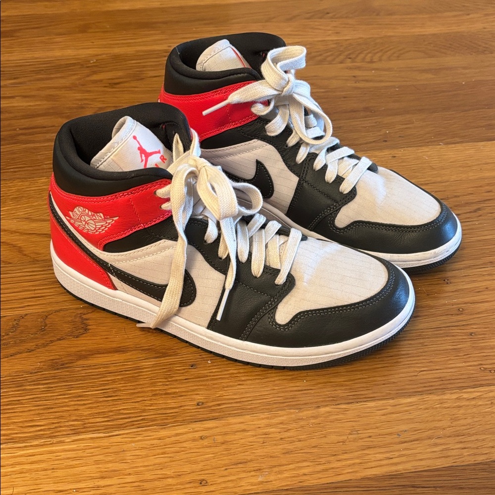 Nike Air Jordan 1 Mid SE Orewood